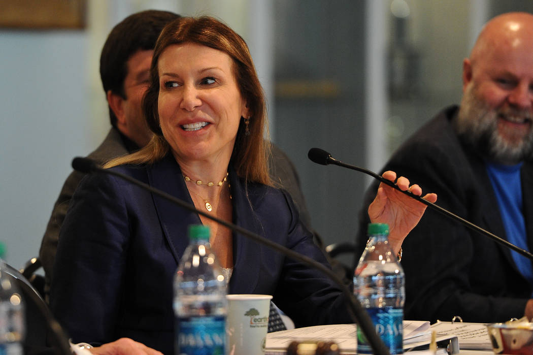 Kim Sinatra, the general counsel for Wynn Resorts Ltd., talks during a 2013 meeting. (Las Vegas Review-Journal)
