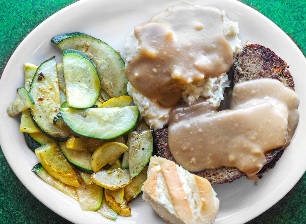 The Meatloaf plate, with mashed red-skinned potatoes, brown gravy, veggies and a baguette at Metro Diner on Friday, Aug 18, 2017, in Las Vegas. (Benjamin Hager/Las Vegas Review-Journal) @benjaminh ...