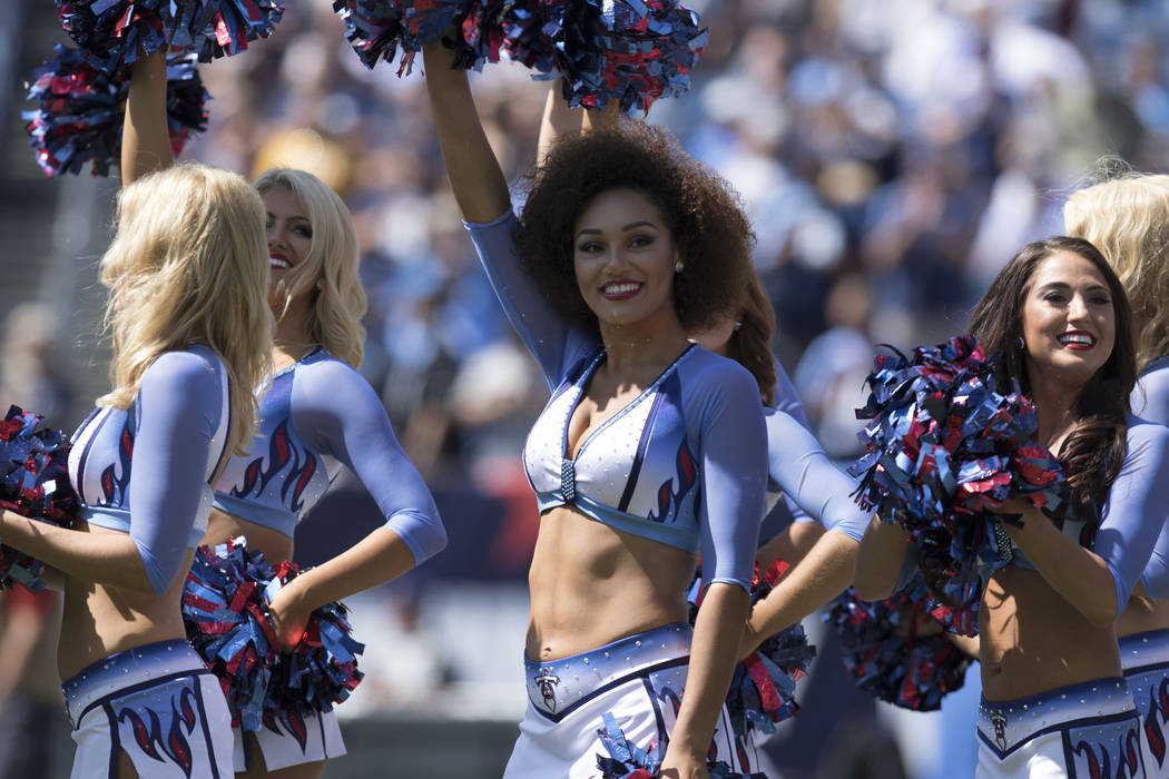 titans cheerleaders