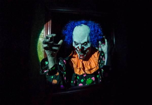 Zak Bagans Haunted Museum Presents Creepy Collection In