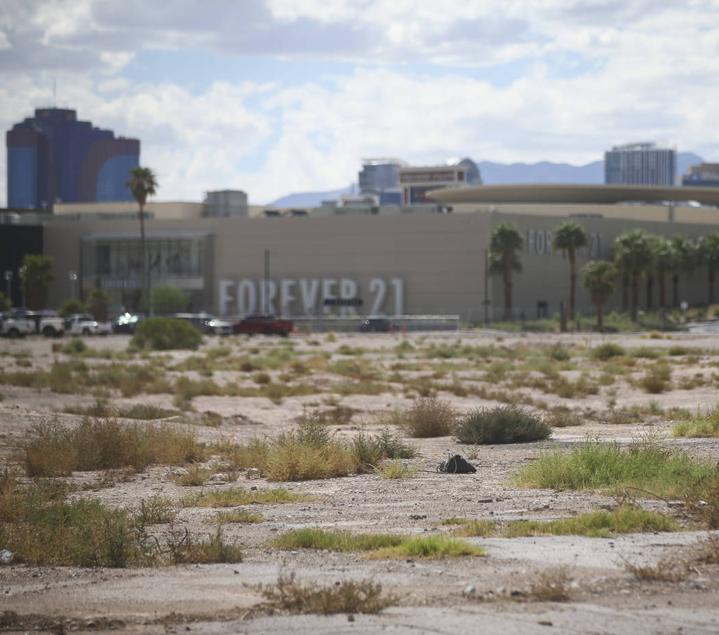 The planned site for the Alon casino-resort along the north Strip area in Las Vegas on Wednesday, Sept. 13, 2017. Chase Stevens Las Vegas Review-Journal @csstevensphoto