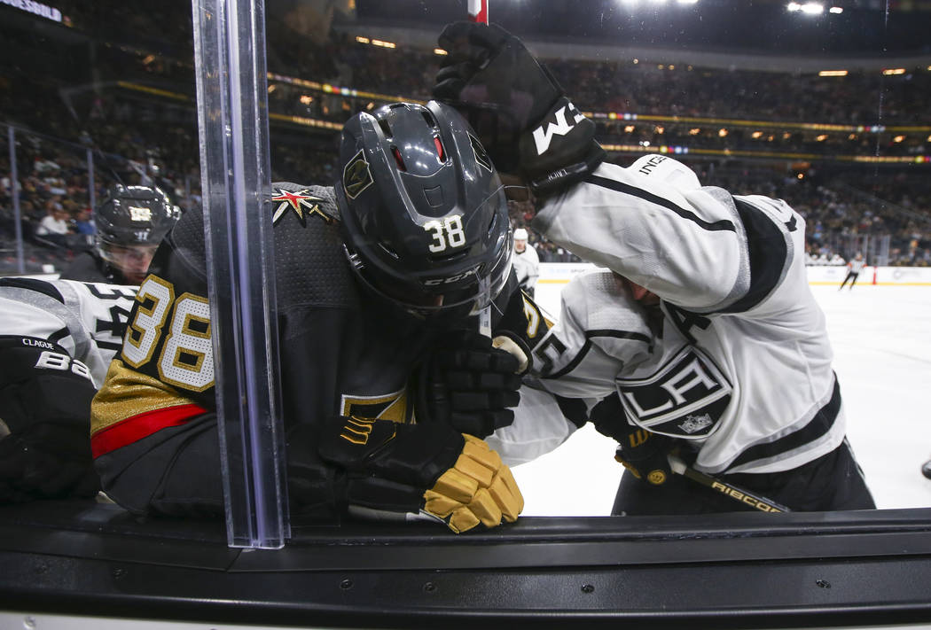 9285740_web1_vgk-goldenknights_092617cs_