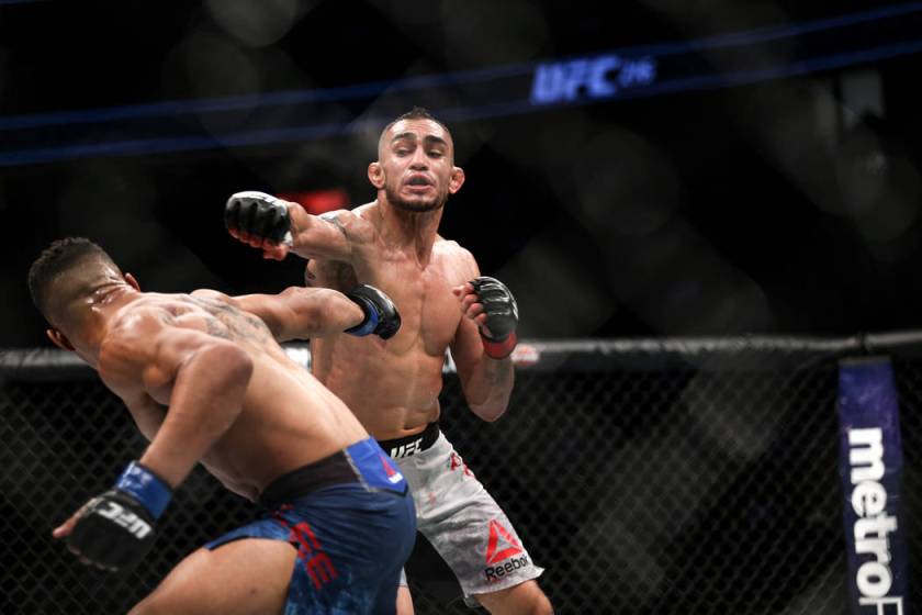 Tony Ferguson wins interim lightweight title at UFC 216 ...