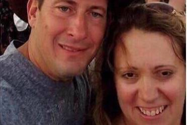 Bill Wolfe and his wife Robyn (GoFundMe)