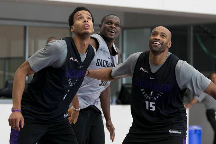 How Vince Carter became the NBA's go-to mentor for young players