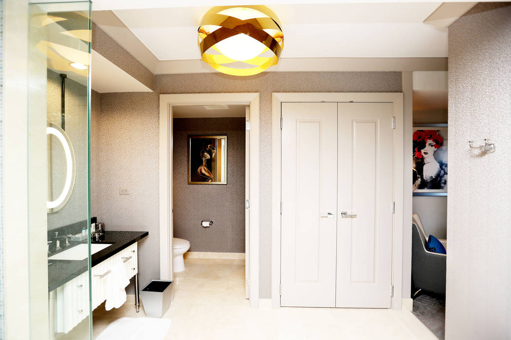 A Newly Renovated Wraparound Terrace Suite At The Cosmopolitan Of Las Vegas In Las Vegas Tuesday Oct 10 17 Elizabeth Brumley Las Vegas Review Journal Elipagephoto Las Vegas Review Journal
