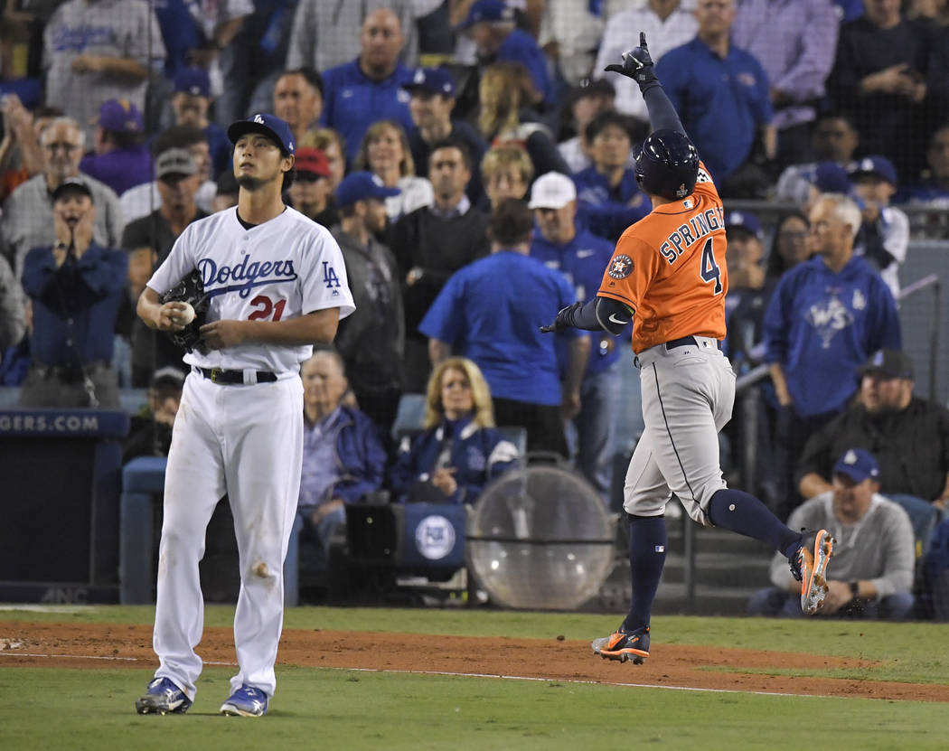 Astros Beat Dodgers 7-6 To Tie The 2017 World Series : The Two-Way : NPR