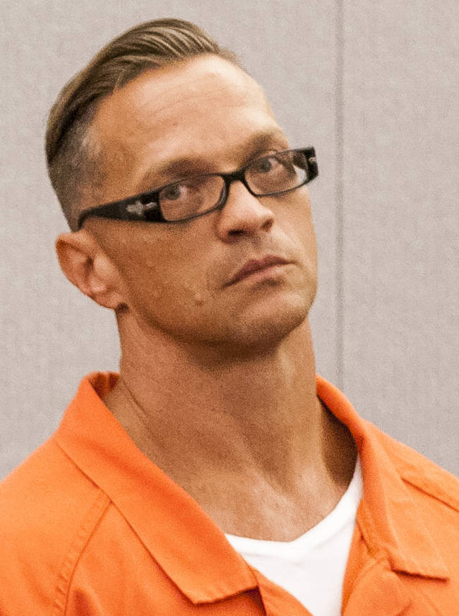 Two-time killer Scott Dozier stands for a hearing about his death sentence at the Regional Justice Center on Thursday, July 27, 2017. Dozier was advised by his attorney and others to seek an appel ...