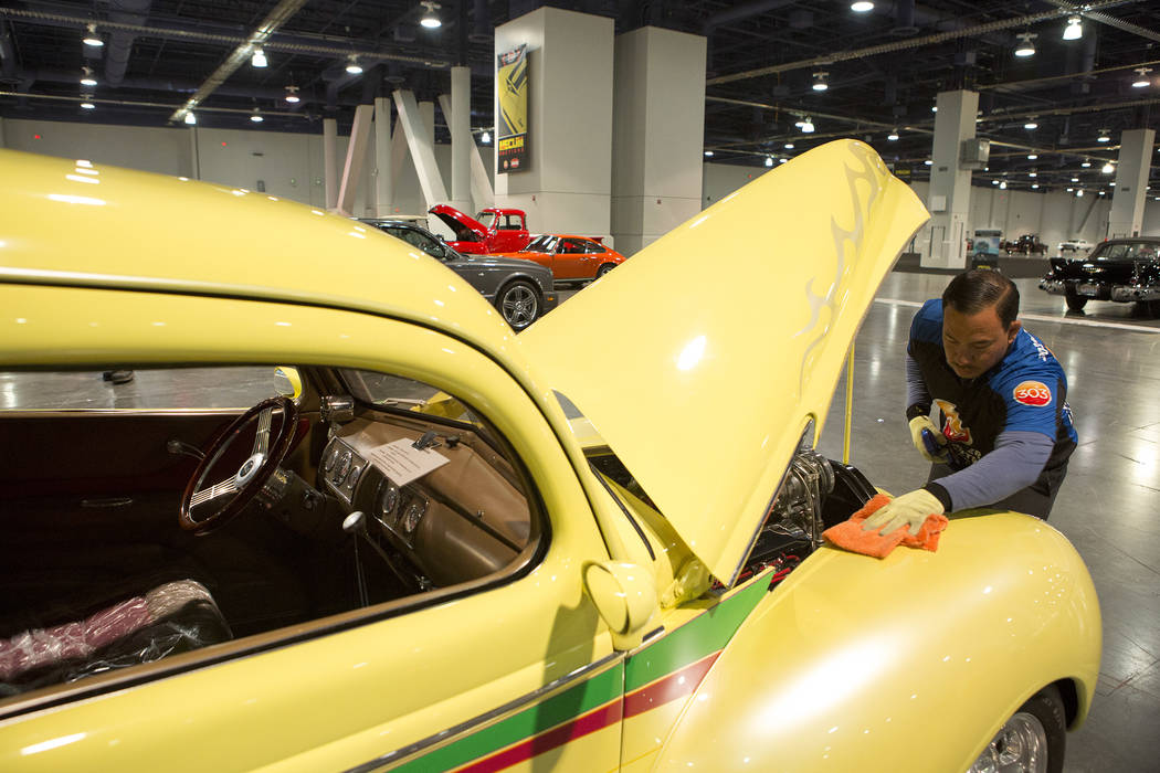 Mecum collectorcar auction rolls into Las Vegas — PHOTOS Las Vegas