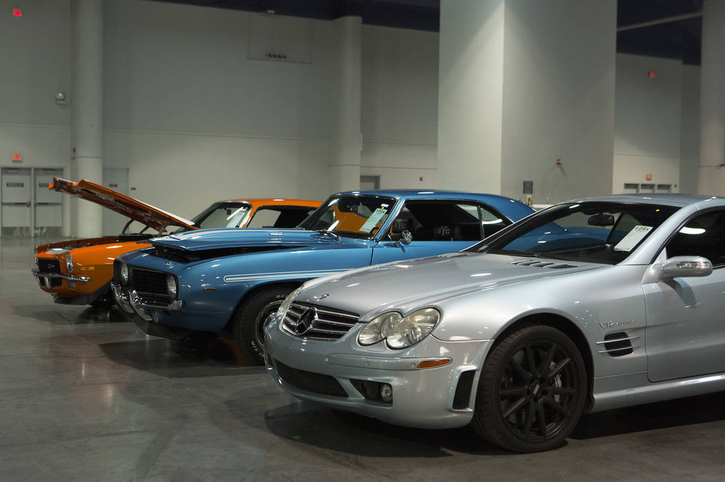Mecum collector-car auction rolls into Las Vegas — PHOTOS | Las Vegas Review-Journal