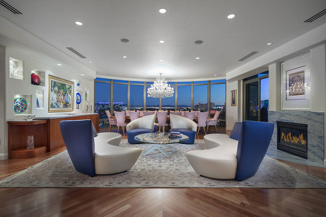 The condo has sweeping views of the Las Vegas Strip. (Synergy|Sotheby’s International Realty)