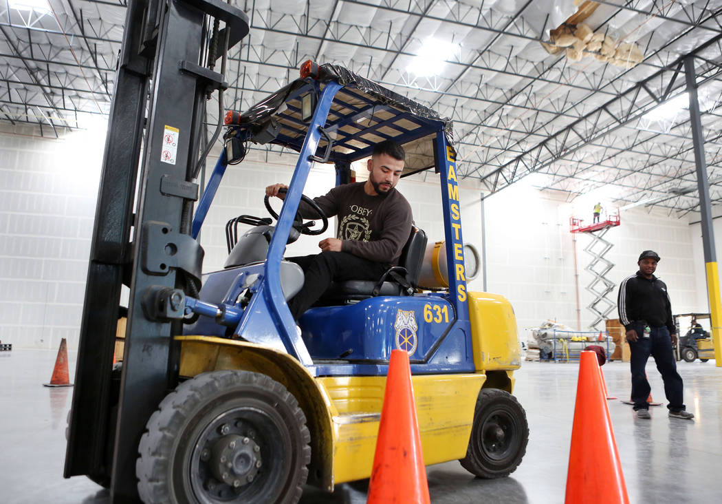 Apprentice Jeremy Estrada Participates In A Drill During An Advanced Forklift Class At The New Southern Nevada Teamsters 631 Training Facility In North Las Vegas Tuesday Nov 14 2017 Elizabeth Las Vegas Review Journal