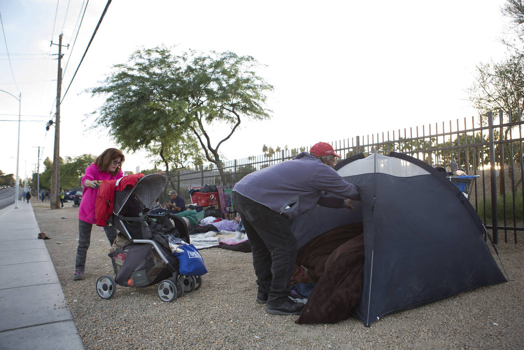 More Las Vegas homeless living without shelter, census shows Las Vegas ReviewJournal