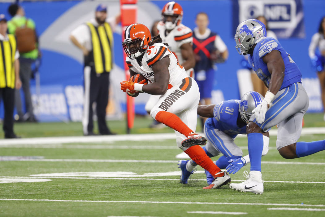 Cleveland Browns running back Isaiah Crowell (34) runs against the Detroit Lions during an NFL football game in Detroit, Sunday, Nov. 12, 2017. (AP Photo/Paul Sancya)