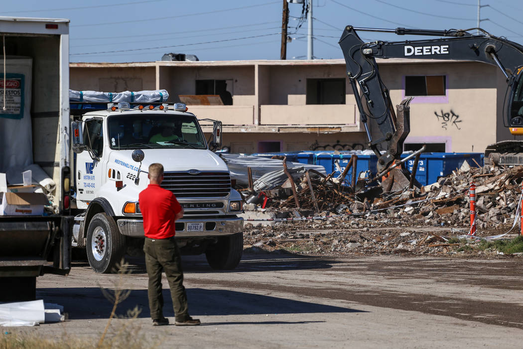 Construction crews clean up remnants of the demolished Moulin Rouge in Las Vegas, Thursday, Oct. 19, 2017. Joel Angel Juarez Las Vegas Review-Journal @jajuarezphoto
