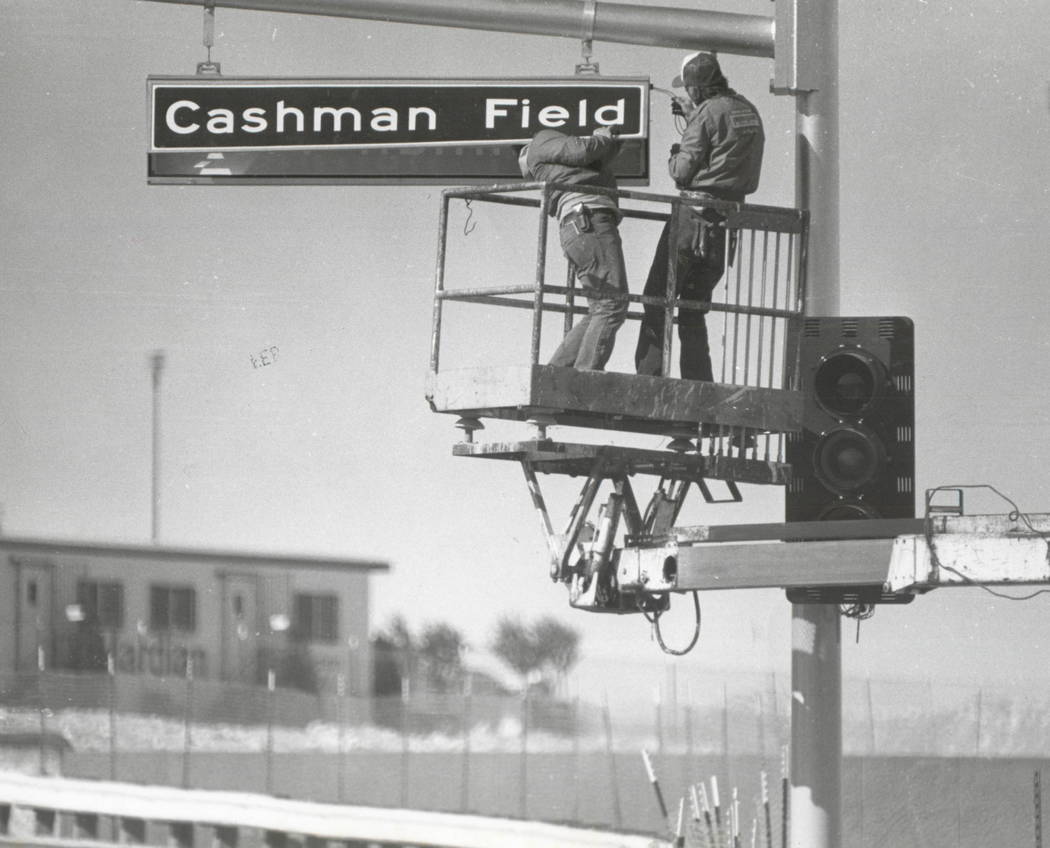 Review-Journal file photo
Workers install a Cashman Field street sign on Las Vegas Boulevard North before the center opens in 1983.