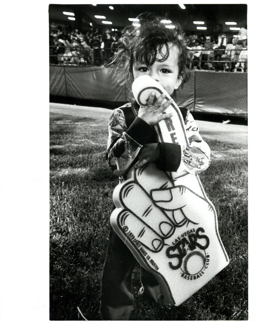 Las Vegas Review-Journal  -   MARCH 31, 1983

LAS VEGAS STARS - BASEBALL - 2 year old Jessica Baugh with Big Hand she won during Easter Egg Hunt at opening of Cashman Field.

(SCOTT HENRY/Las Vega ...