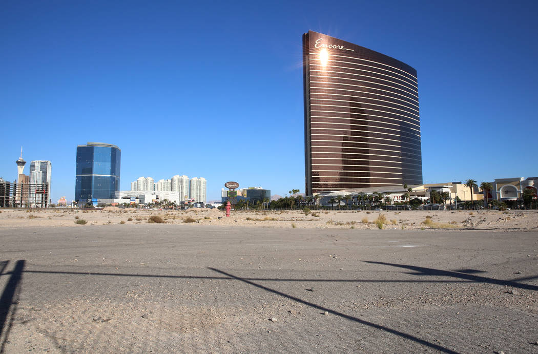 A vacant lot across from Wynn hotel-casino photographed on Thursday, Dec. 14, 2017, in Las Vegas. Wynn Resorts will purchase approximately 38 acres of the land including the 34 acre site of the fo ...