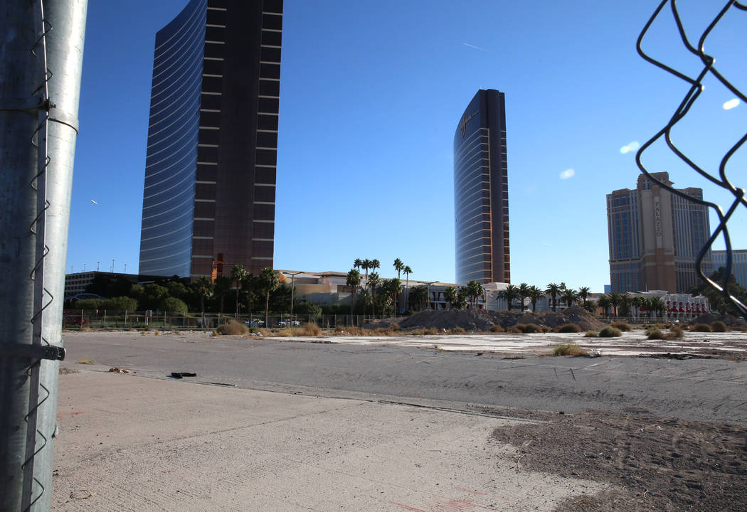 A vacant lot across from Wynn hotel-casino photographed on Thursday, Dec. 14, 2017, in Las Vegas. Wynn Resorts will purchase approximately 38 acres of the land including the 34 acre site of the fo ...