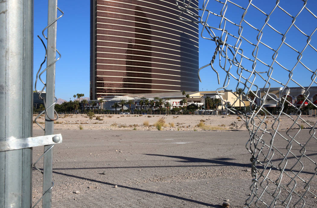 A vacant lot across from Wynn hotel-casino photographed on Thursday, Dec. 14, 2017, in Las Vegas. Wynn Resorts will purchase approximately 38 acres of the land including the 34 acre site of the fo ...