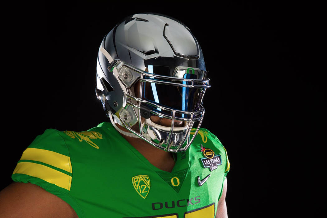 Oregon's new football uniforms released (Pictures)