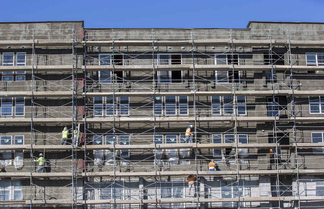 Work continues on the exterior of the Fremont9 apartment complex on Tuesday, Dec. 19, 2017, in downtown Las Vegas. Richard Brian Las Vegas Review-Journal @vegasphotograph