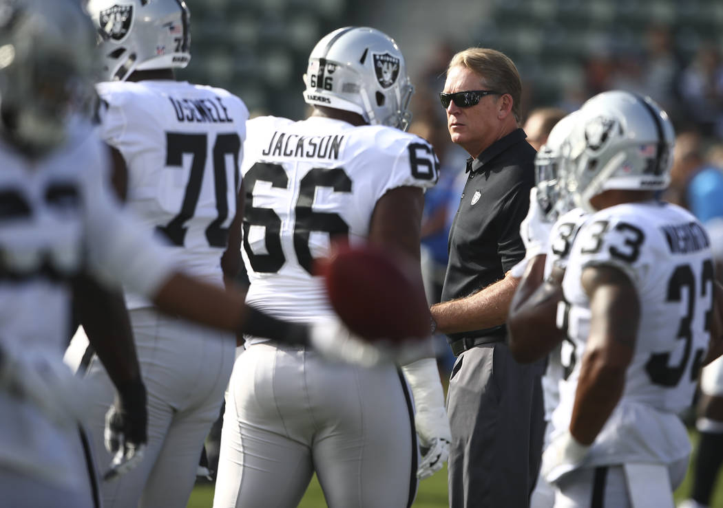 Raiders fire coach Jack Del Rio following 30-10 loss to Chargers