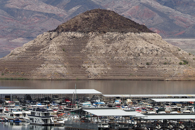 The "bathtub ring" can be seen at the Boulder Basin Las Vegas Boat Harbor at Lake Mead, Thursday, Aug. 4, 2016.  (Jerry Henkel/Las Vegas Review-Journal)