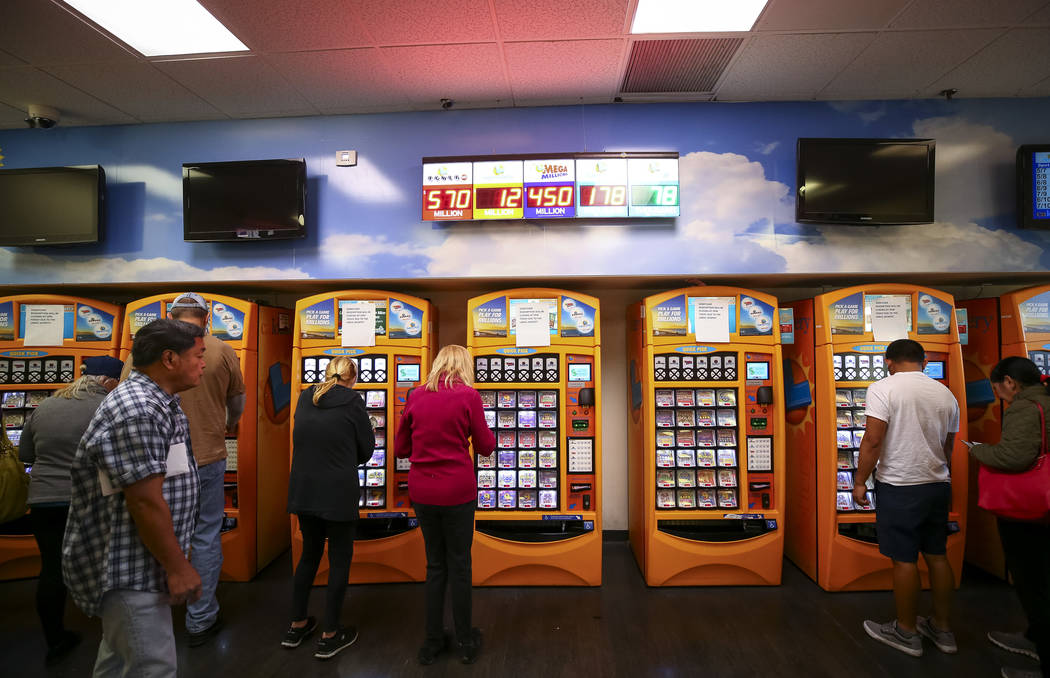 Las Vegas lottery hopefuls line up for hours at Primm store Las Vegas