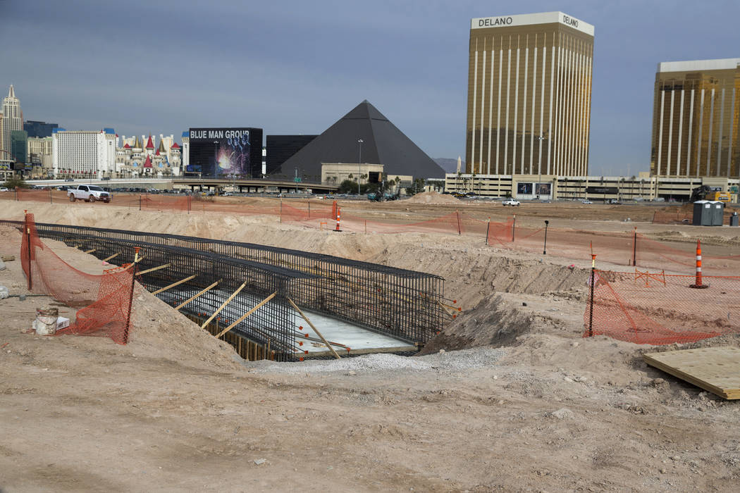 The site of the future Raiders football stadium in Las Vegas, Tuesday, Jan. 2, 2018. Erik Verduzco Las Vegas Review-Journal @Erik_Verduzco