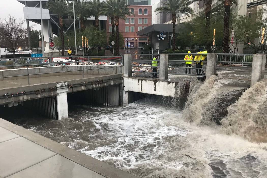 Rain brings flooding throughout Las Vegas Valley — VIDEO Las Vegas