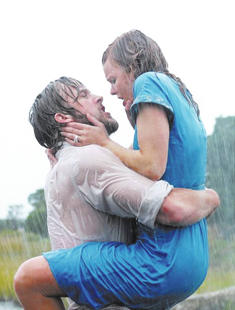 Ryan Gosling and Racehl McAdams in &quot;The Notebook,&quot; New Line Cinema