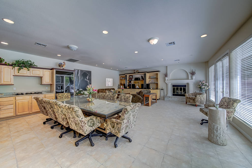 Gladys Knight sells Vegas home for 720,000 Real Estate Millions Homes