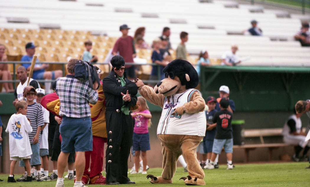 Elvis night at a Pacific Coast League baseball game between the Edmonton Trappers and the Las Vegas Stars at Cashman Field in 1997. (Las Vegas Review-Journal)