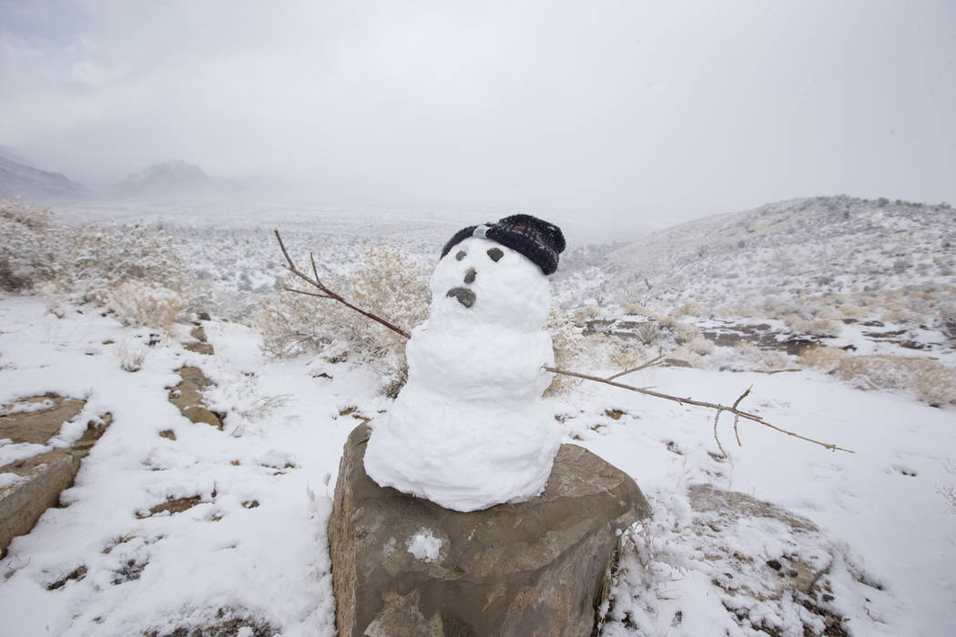Snowfall at Red Rock Canyon Overlook on Friday, Feb. 23, 2018. Richard Brian Las Vegas Review-Journal @vegasphotograph