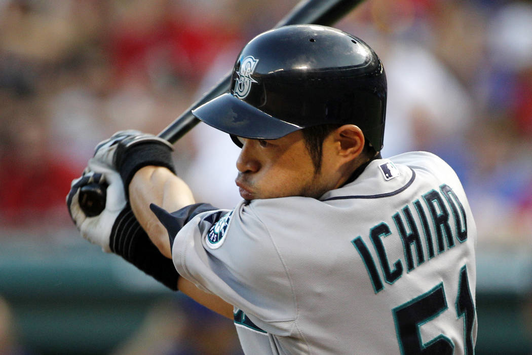 Mariners bring back 44-year-old Ichiro Suzuki