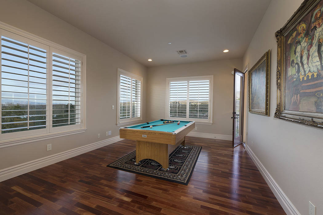 The game room. (Synergy/Sotheby’s International Realty)