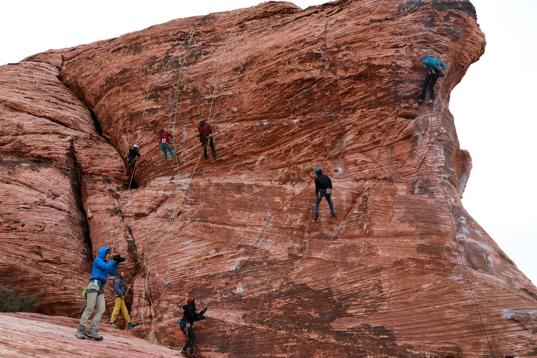 Climbers at Calico Basin during Red Rock Rendezvous on Saturday, March 17, 2018. Andrea Cornejo Las Vegas Review-Journal @DreaCornejo