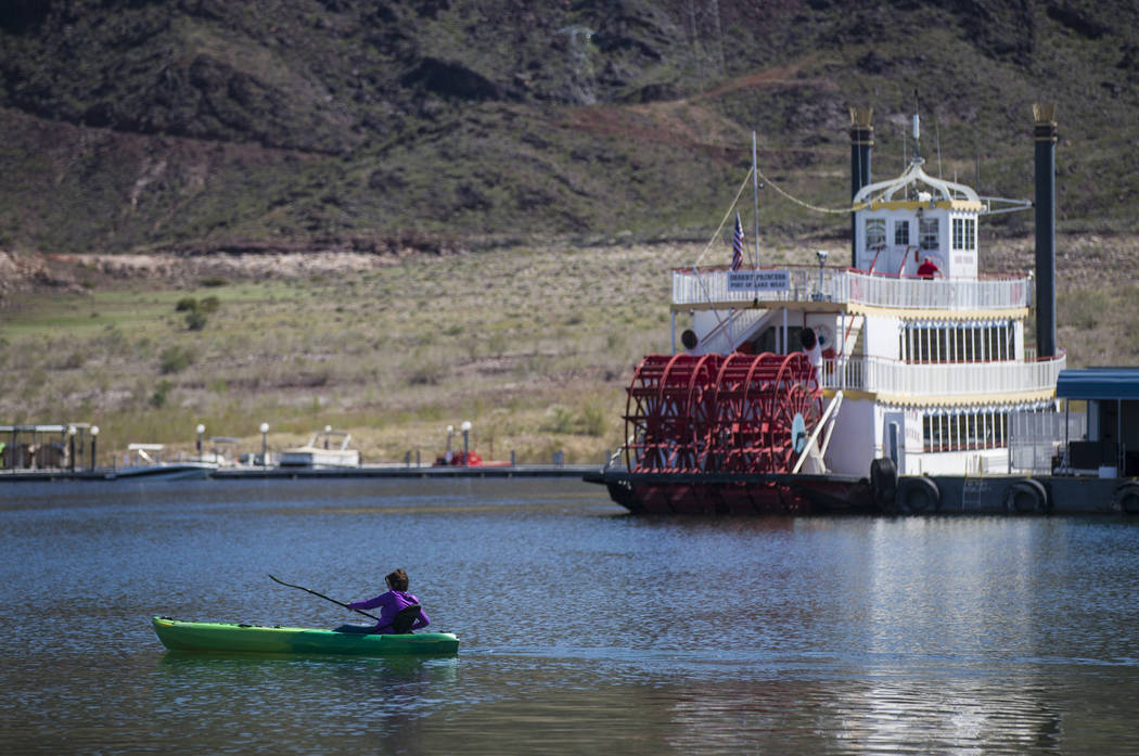 A kayaker at Hemenway Harbor at Lake Mead National Recreation Area on Monday, March 19, 2018. (Chase Stevens/Las Vegas Review-Journal) @csstevensphoto