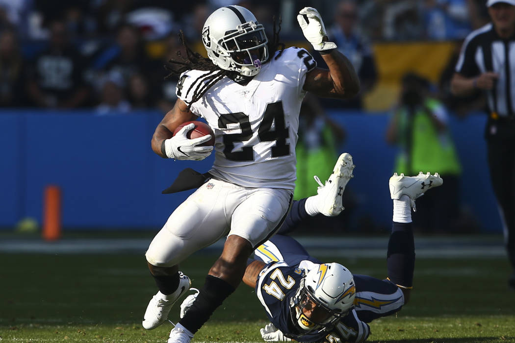 Raiders, RB Marshawn Lynch restructure contract, Raiders News