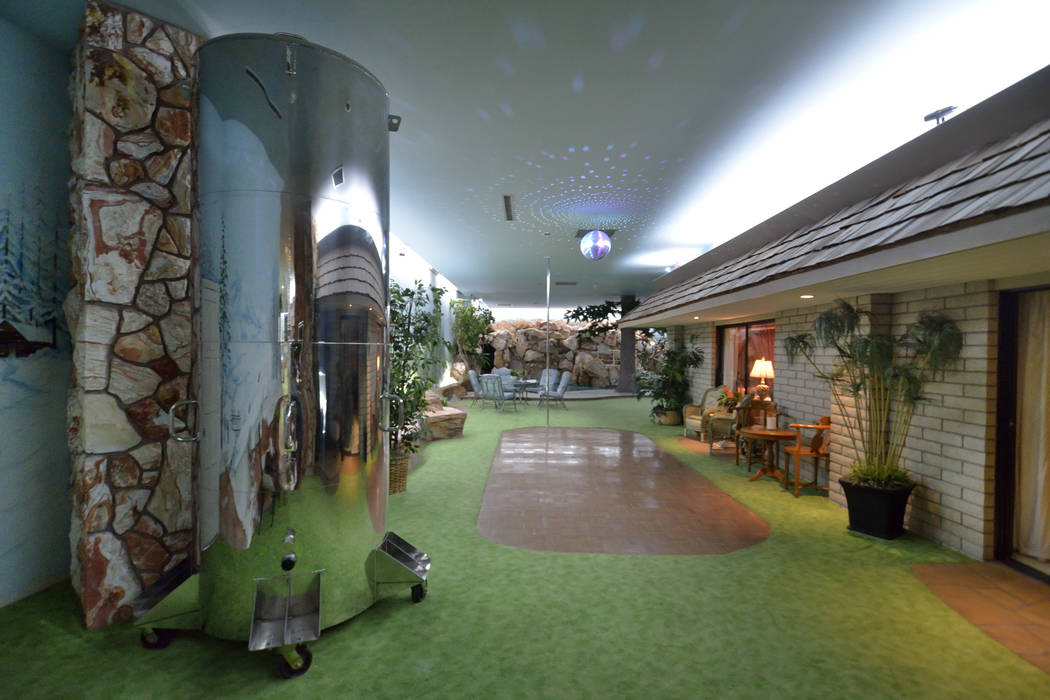 Famous underground Las Vegas house to open to public — PHOTOS Real