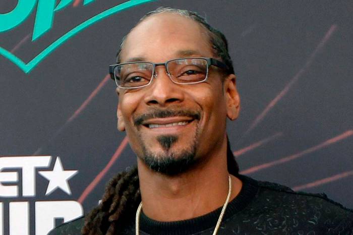 See Snoop Dogg Provide Play-by-Play for Los Angeles Kings Hockey Game