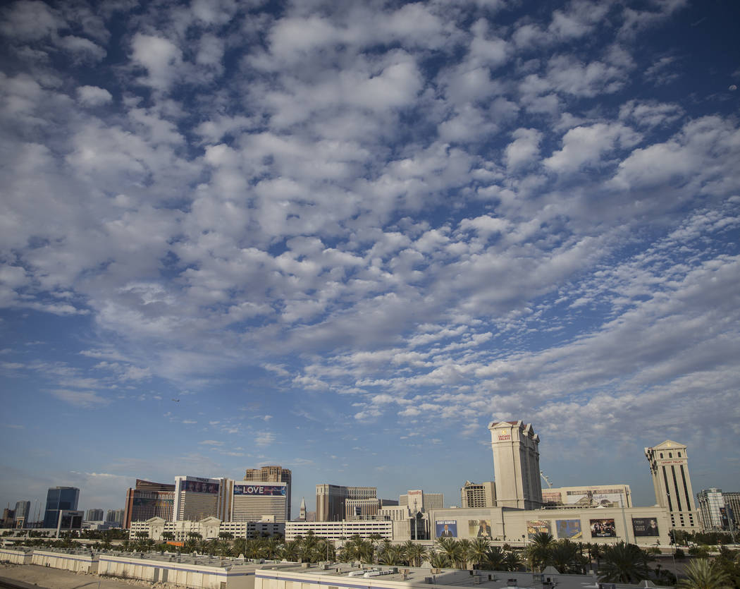 The Las Vegas Strip at dusk on Wednesday, April 25, 2018. Benjamin Hager Las Vegas Review-Journal @benjaminhphoto