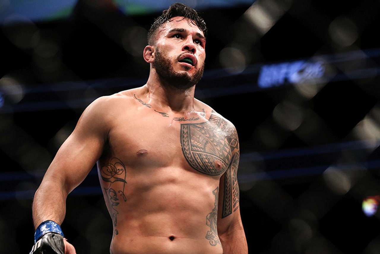 Brad Tavares hopes to get closer to title shot at UFC on Fox 29 Las
