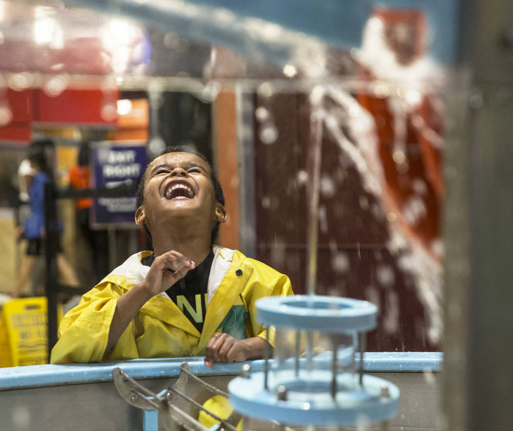 Duane Stoner III splashes around in Water World at the DISCOVERY Children's Museum on Tuesday, May 1, 2018, in Las Vegas. Benjamin Hager Las Vegas Review-Journal @benjaminhphoto