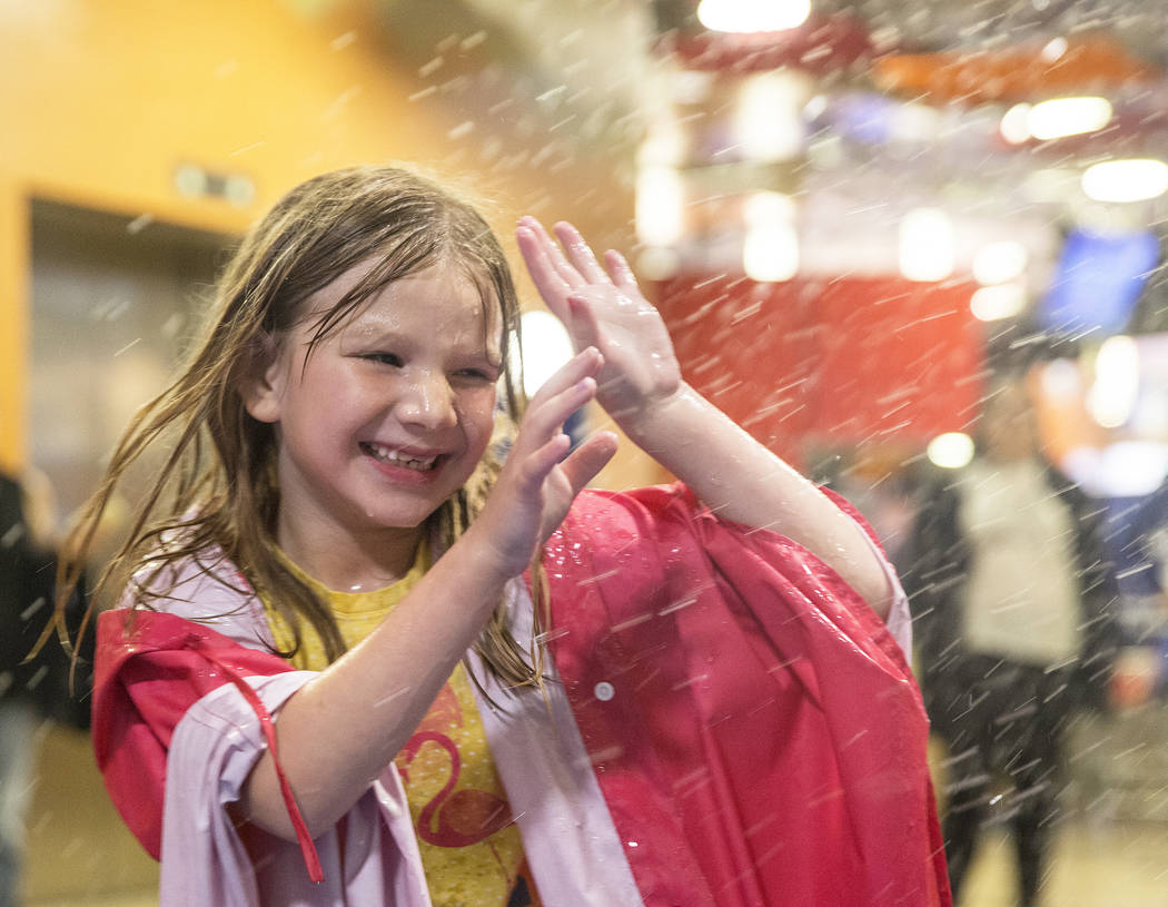 Lillian Warby splashes around in Water World at the DISCOVERY Children's Museum on Tuesday, May 1, 2018, in Las Vegas. Benjamin Hager Las Vegas Review-Journal @benjaminhphoto