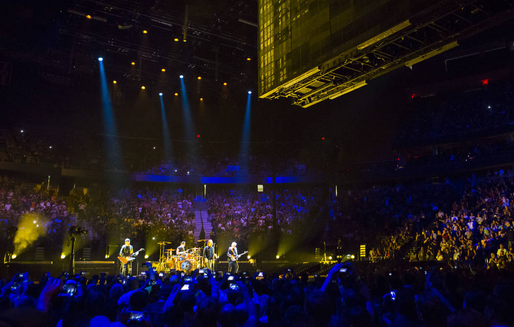 U2 returns to Las Vegas with unsettling ‘Experience’ Las Vegas Review