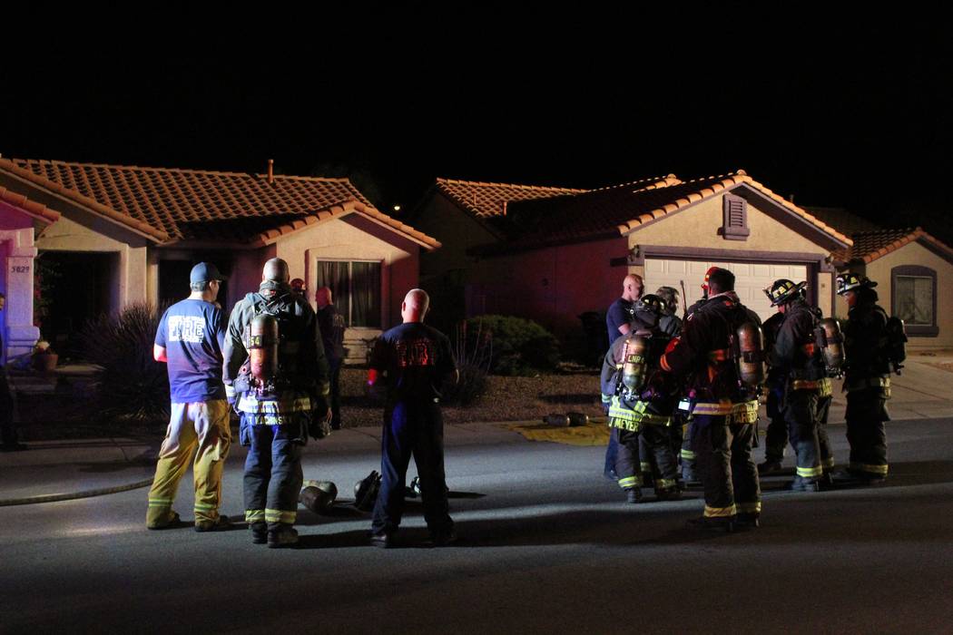 Firefighters from the North Las Vegas Fire Department respond to a fire at 5920 N. Vista Del Rancho Way. (Max Michor/Las Vegas Review-Journal)