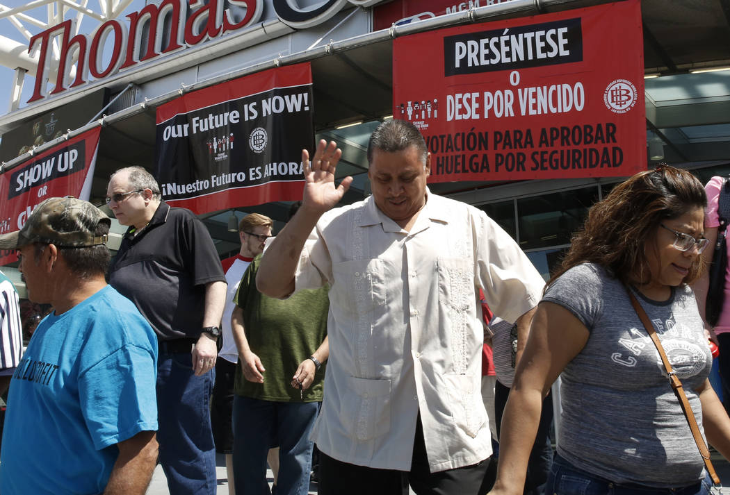 Vegas casino worker unions authorize a strike, threatening first major walkout in 39 years - The Nevada Independent