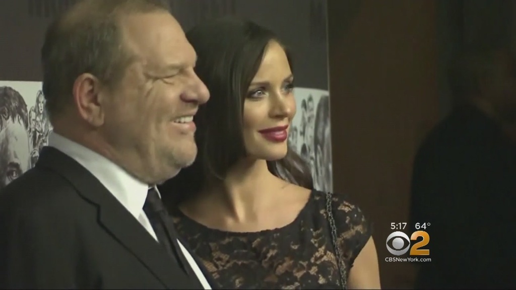 Weinstein’s tearful wife denies knowing about husband’s behavior Las